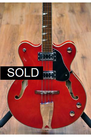 Eastwood Classic 4 Fretless Red (used) Eastwood Classic 4 Fretless Red (used)